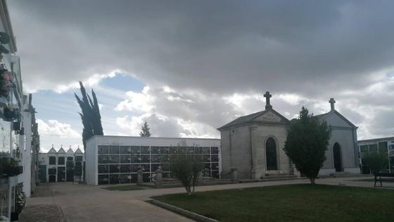 El cementerio amplía su horario por el Día de Todos los Santos