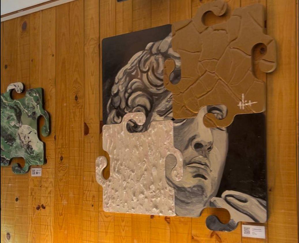 Imagen principal - Algunas de las obras que componen la exposición.