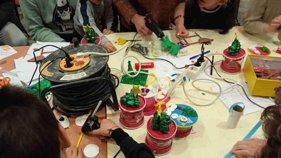 Gran participación en el taller de adornos navideños del Centro de Interpretación