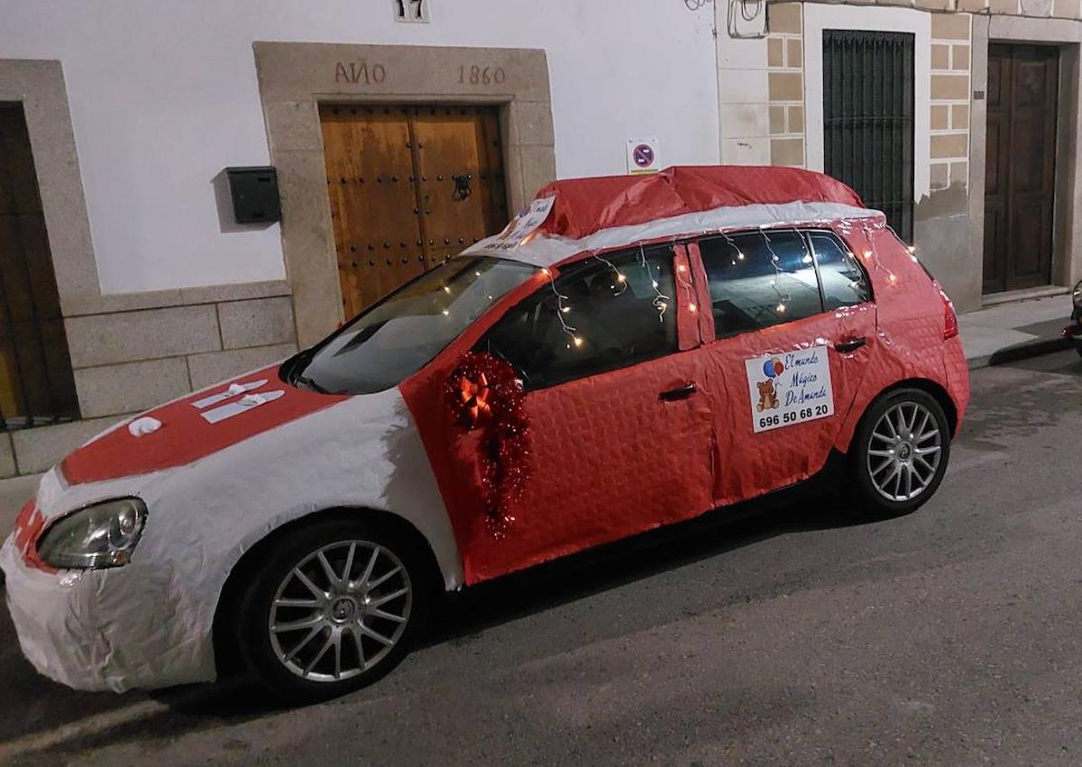 Imagen secundaria 1 - Algunos de los ganadores y coches premiados.