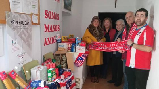 La Peña Atlética de Malpartida de Cáceres recauda unos 300 kilos de alimentos con su Operación Kilo