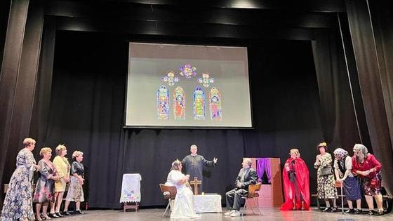 Aforo completo en el estreno de 'Te casaste y la liaste'