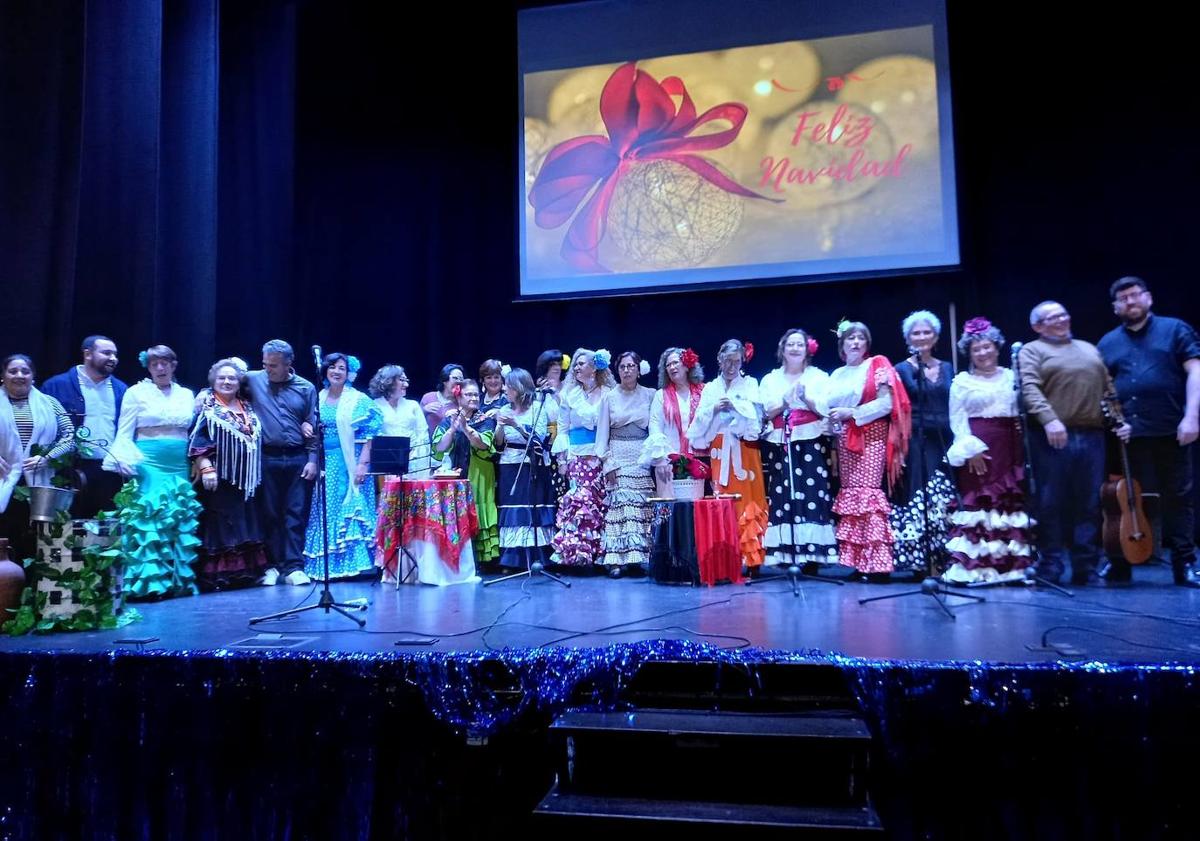 Imagen principal - Coro rociero de La Siembra.