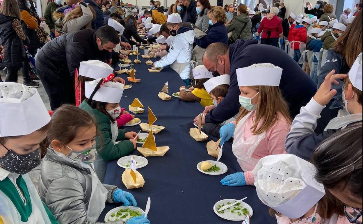Los peques de Malpartida se convertirán en expertos cocineros de patatera