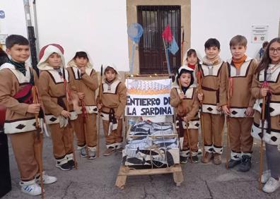Imagen secundaria 1 - Primer y segundo premio de la categoría infantil y juvenil. 