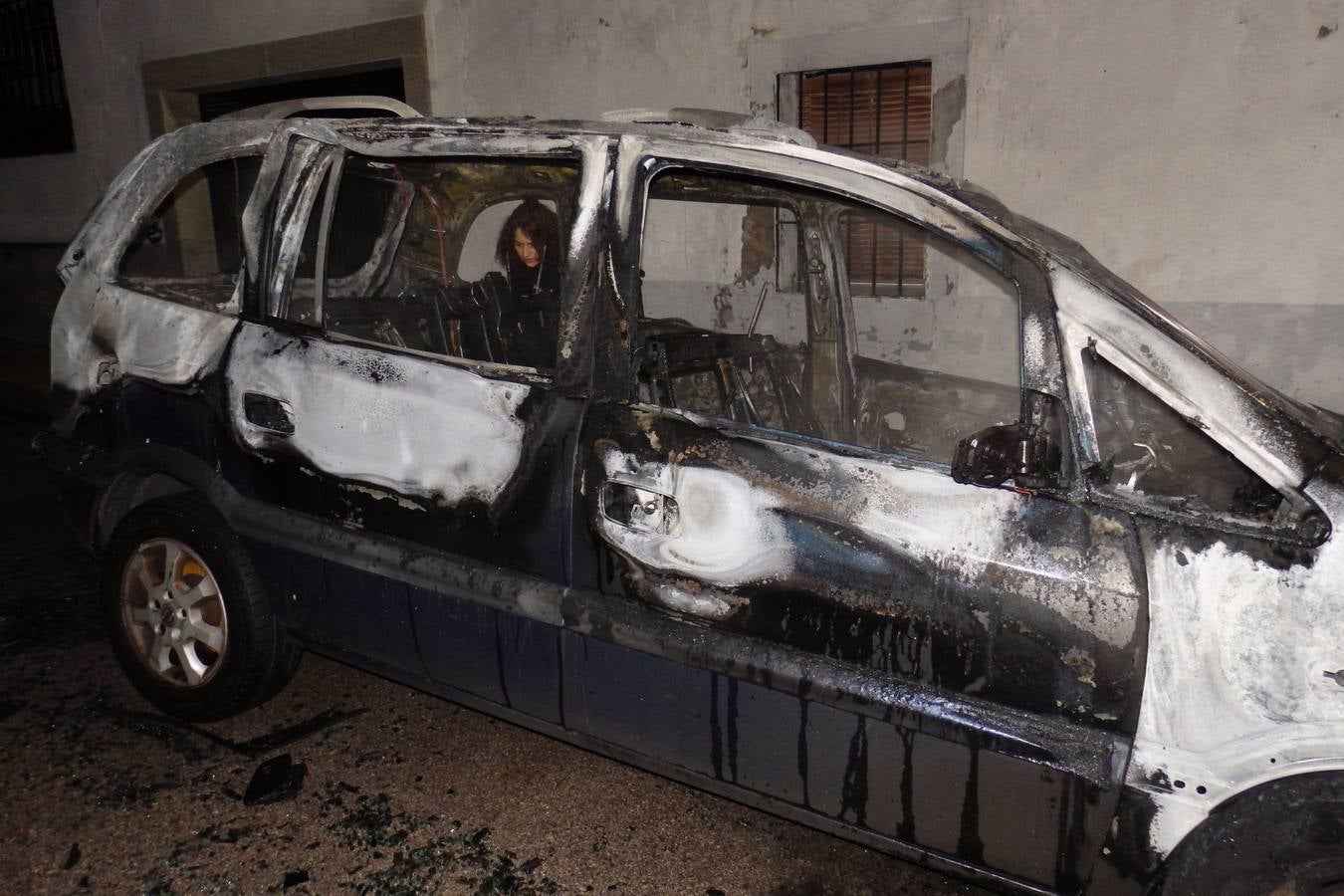 Vehículo calcinado. 