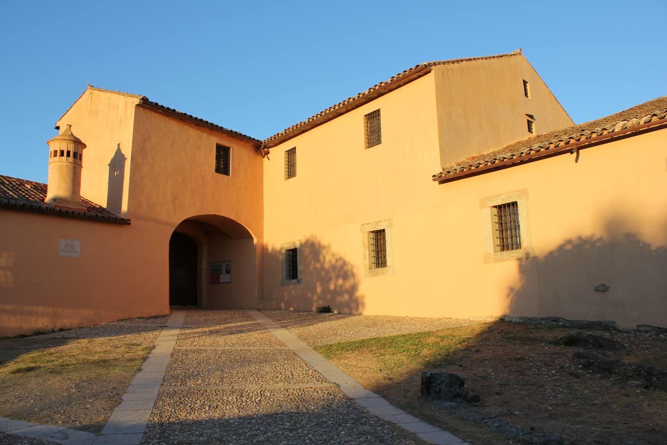 Entrada al museo Vostell.