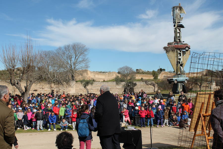 Durante la celebración del 'Día escolar de la educación intercultural y contra la discriminación' en el Museo Vostell  