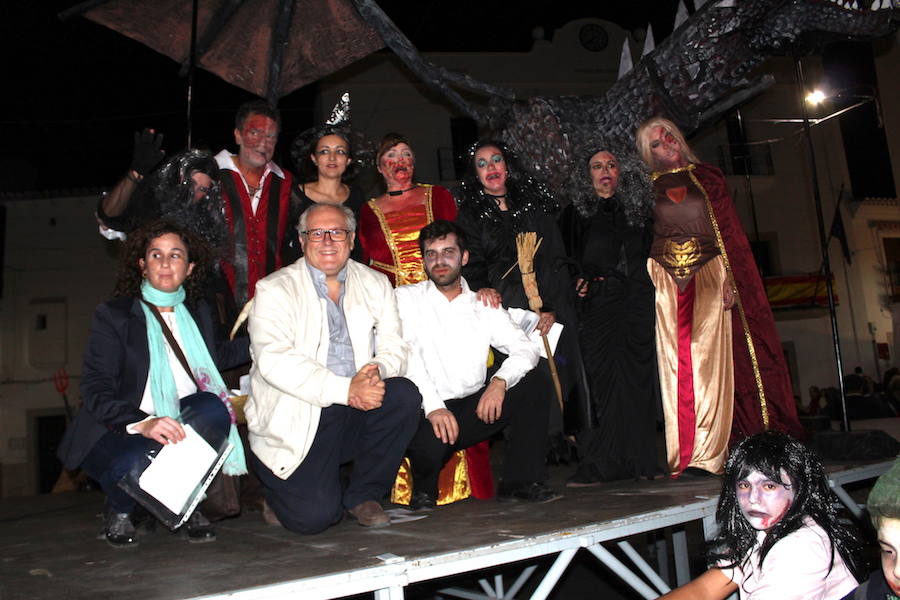 La Ruta concluyó en la Plaza Mayor con un guiño a Juego de Tronos. 