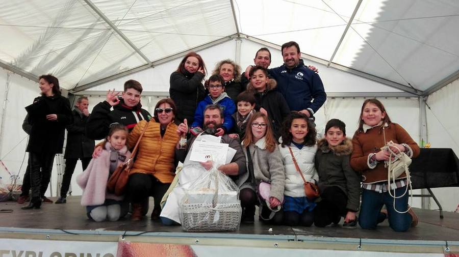 ganadores del primer premio que ganó con su plato ‘La ruta de los sentidos’. 