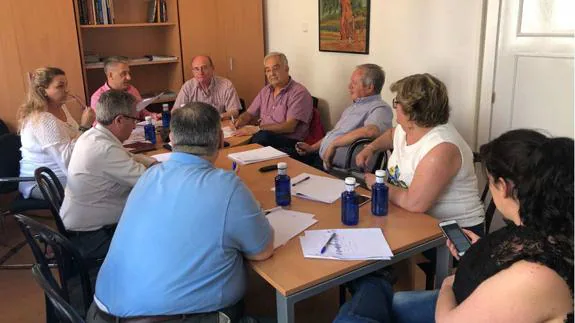 Reunión en la Casa de Extremadura de Madrid 