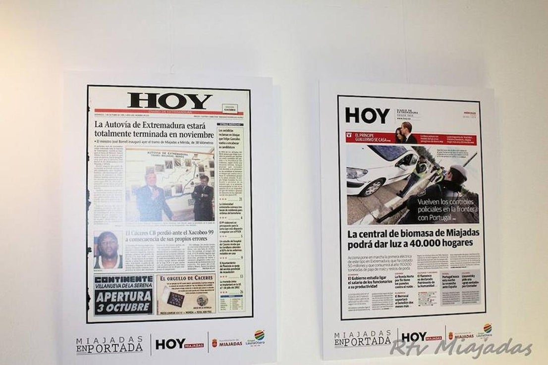 Exposición de portadas de HOY y de HOY Miajadas en el Palacio Obispo Solís en la que se repasan los acontecimientos más destacados de la localidad y que tuvieron su espacio en el periódico