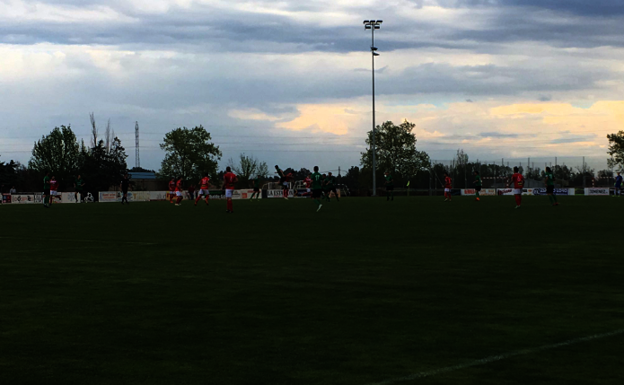 Los jugadores del CD Miajadas, durante un partido esta temporada 