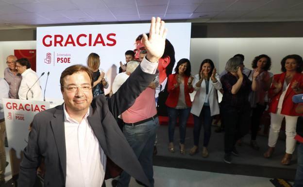 Guillermo Fernández Vara celebra el triunfo electoral 