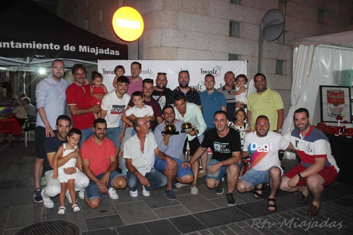 Folklore, gastronomía, música y claro está, mucho tomate. El fin de semana del 19 al 21 de julio la localidad miajadeña volvió a volcarse un año más con el alimento que caracteriza a Miajadas: el tomate. Tres días cargados de festividad en una tercera edición que mejora el nivel de años anteriores, objetivo perseguido por parte del consistorio. 