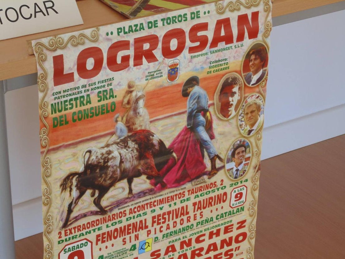 Desde el 2 de agosto y hasta el 30 del mismo mes se exponen en Miajadas múltiples muestras de arte de diversos autores. Maquetas, colecciones taurinas, pintura o recuerdos de cine, todo tiene cabida en este espacio tan singular de Miajadas