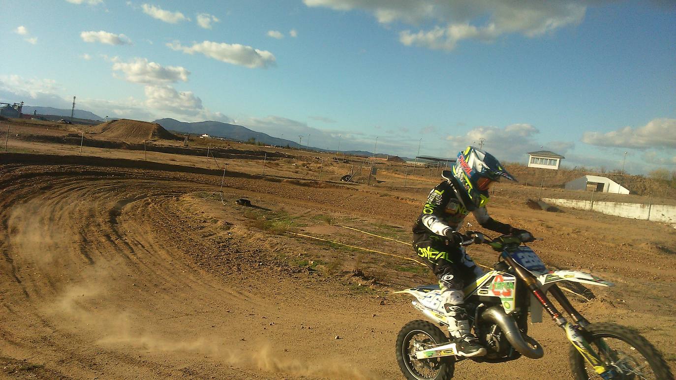 Samuel Tapia en un entrenamiento en el circuito 'El Piloto' / 