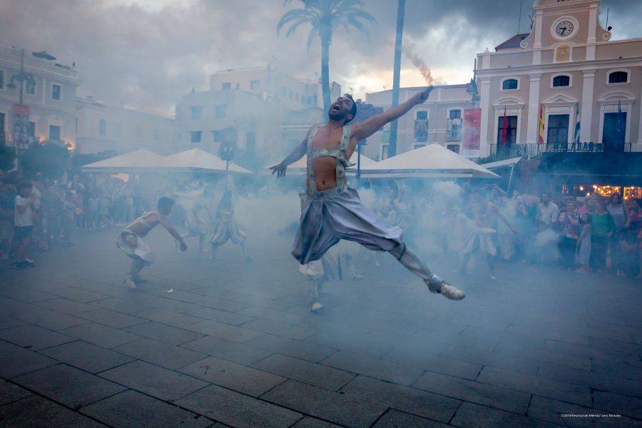 Pasacalles 'Los sueños de Hércules' en el Festival Internacional de Teatro Clásico de Mérida /