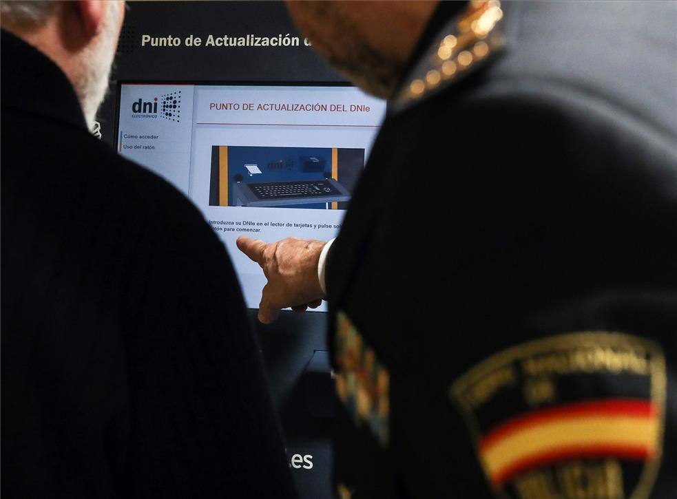 Equipo móvil de DNI 