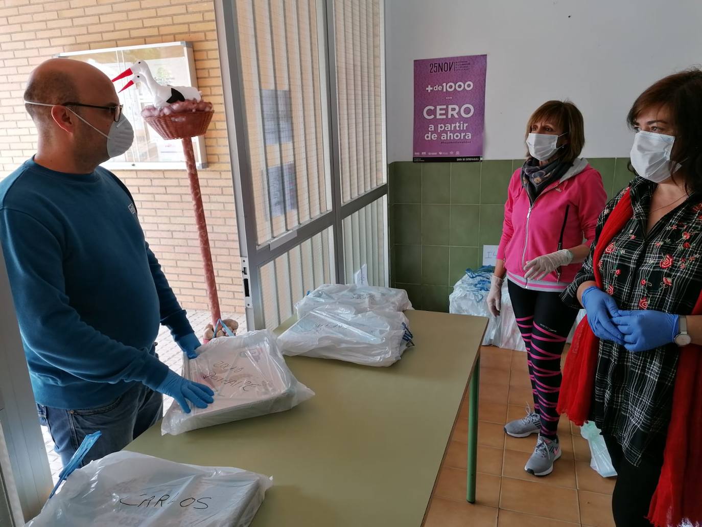 Se establecieron distintos horarios para cada grupo y la obligación de asistir con mascarilla 