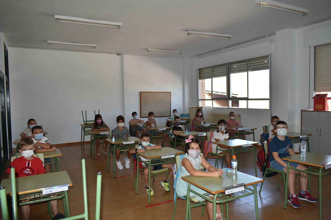 Los colegios miajadeños García Siñeriz, Nuestra Señora de Guadalupe y Sagrado Corazón de Jesús y María Inmaculada, junto con el IES Gonzalo Torrente Ballester y los centros de educación infantil, han abierto sus puertas para dar la bienvenida a sus alumnos, una bienvenida más calurosa que nunca: «Tenemos que intentarlo».