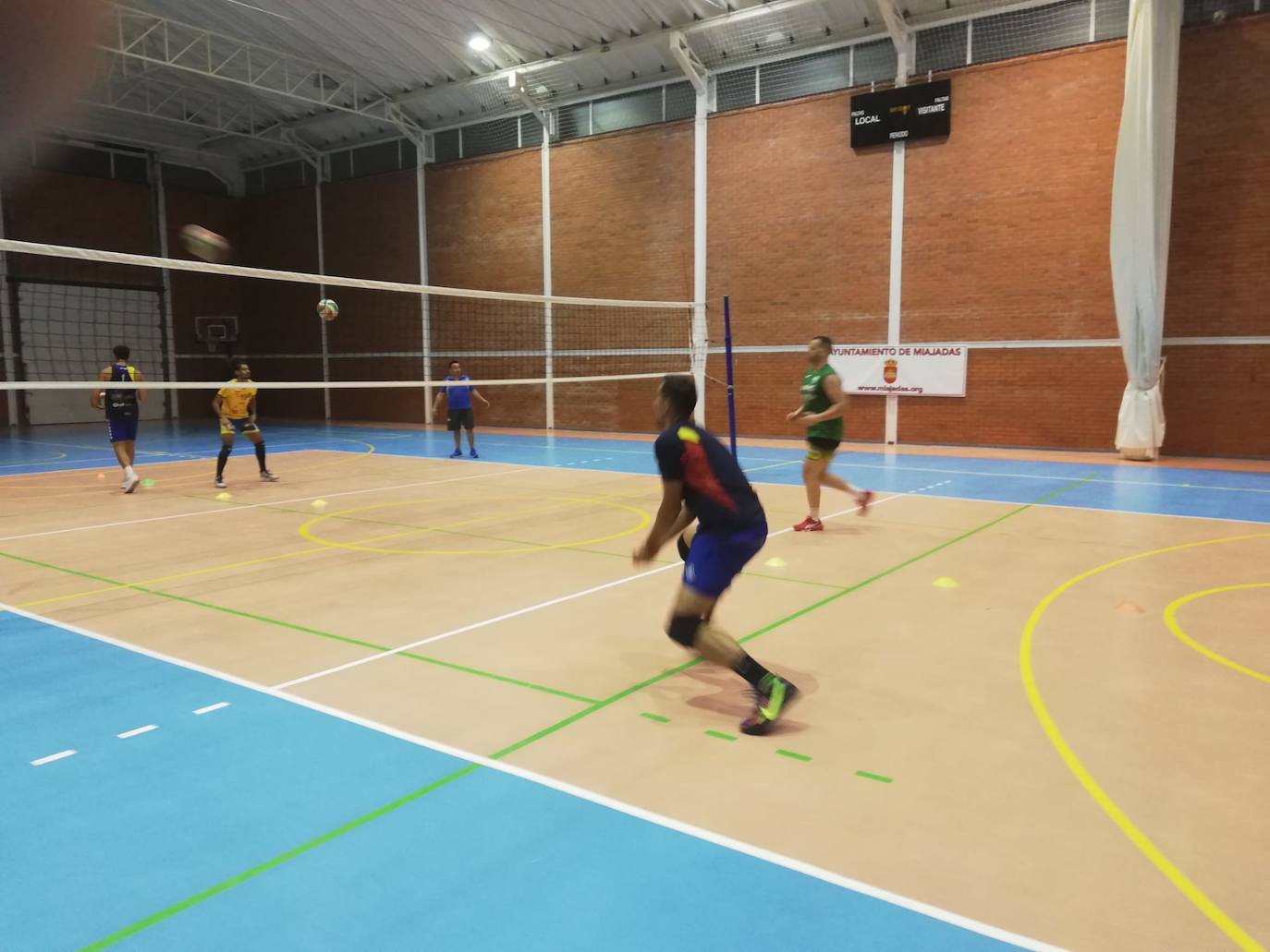 Los jugadores han aprovechado estos primeros entrenamientos como una toma de contacto 