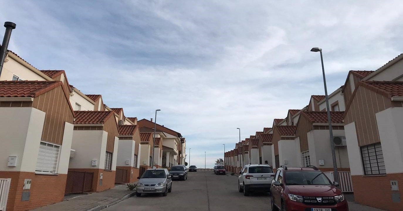 Nuevo alumbrado en la calle Los olivos en Miajadas 