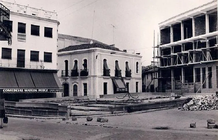 Plaza de España de Miajadas en 1964 