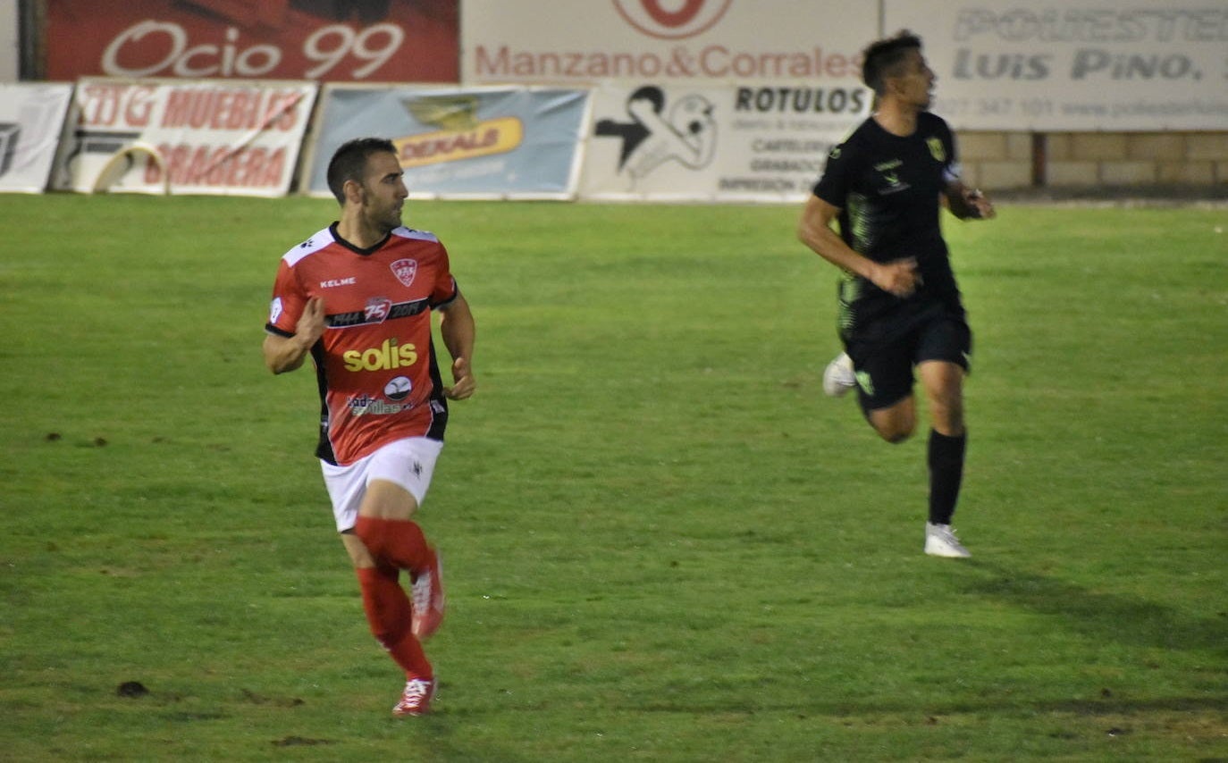 JuanFran renueva oficialmente por el C.D. Miajadas