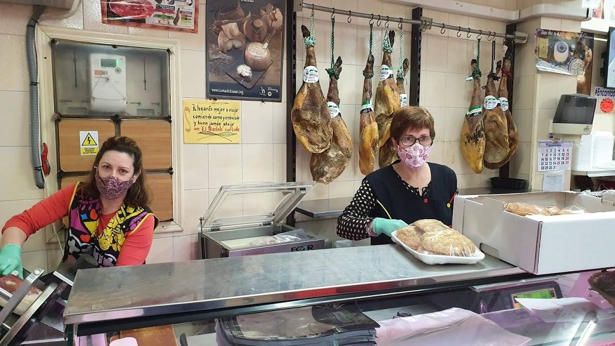 El I concurso fotográfico navideño del comercio de Miajadas 2020 ha dejado atrás un amargo año de la forma más dulce, esperanzadora y soñadora. 