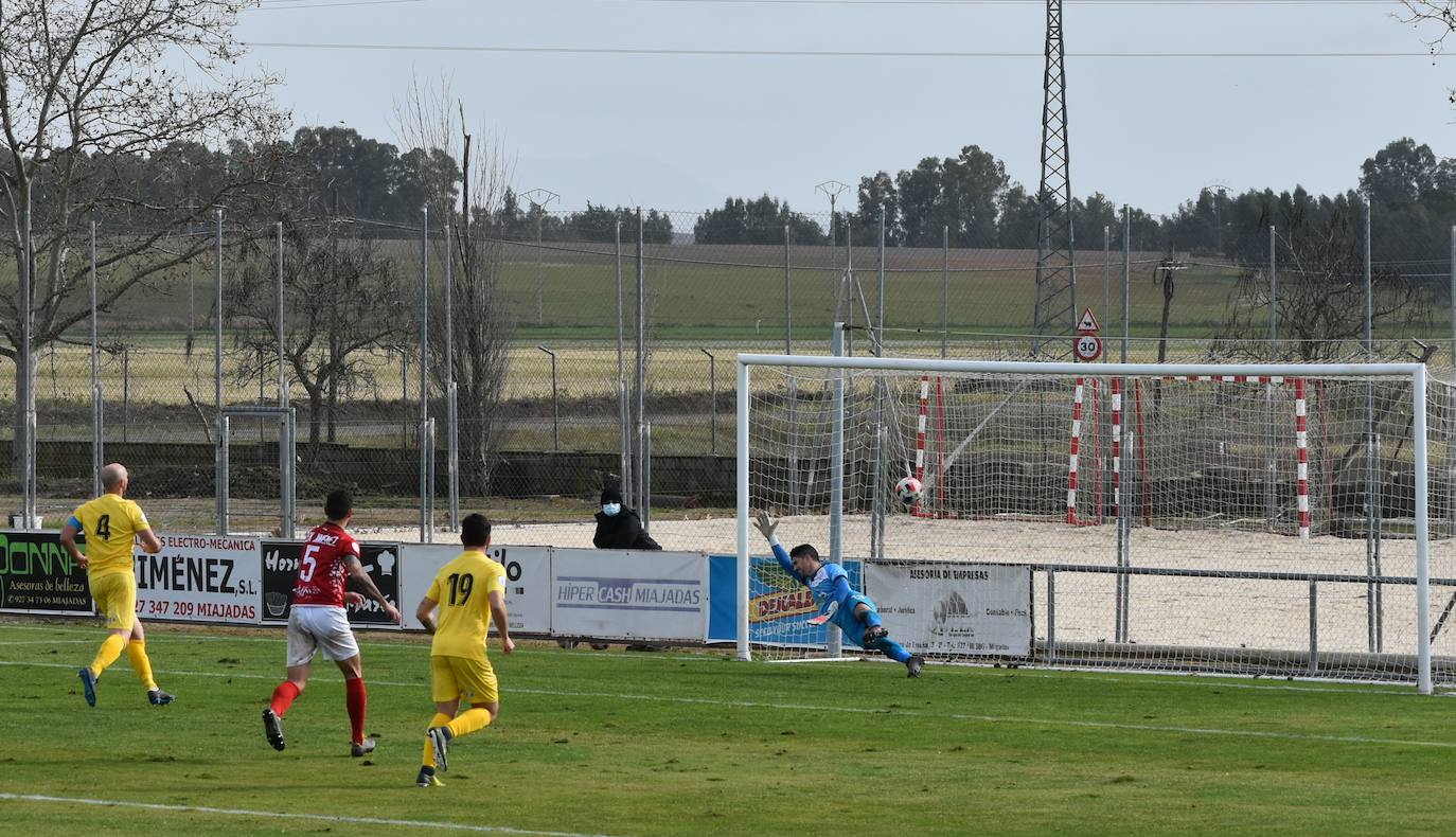 Penalti marcado por Aitor al C.D. Miajadas 