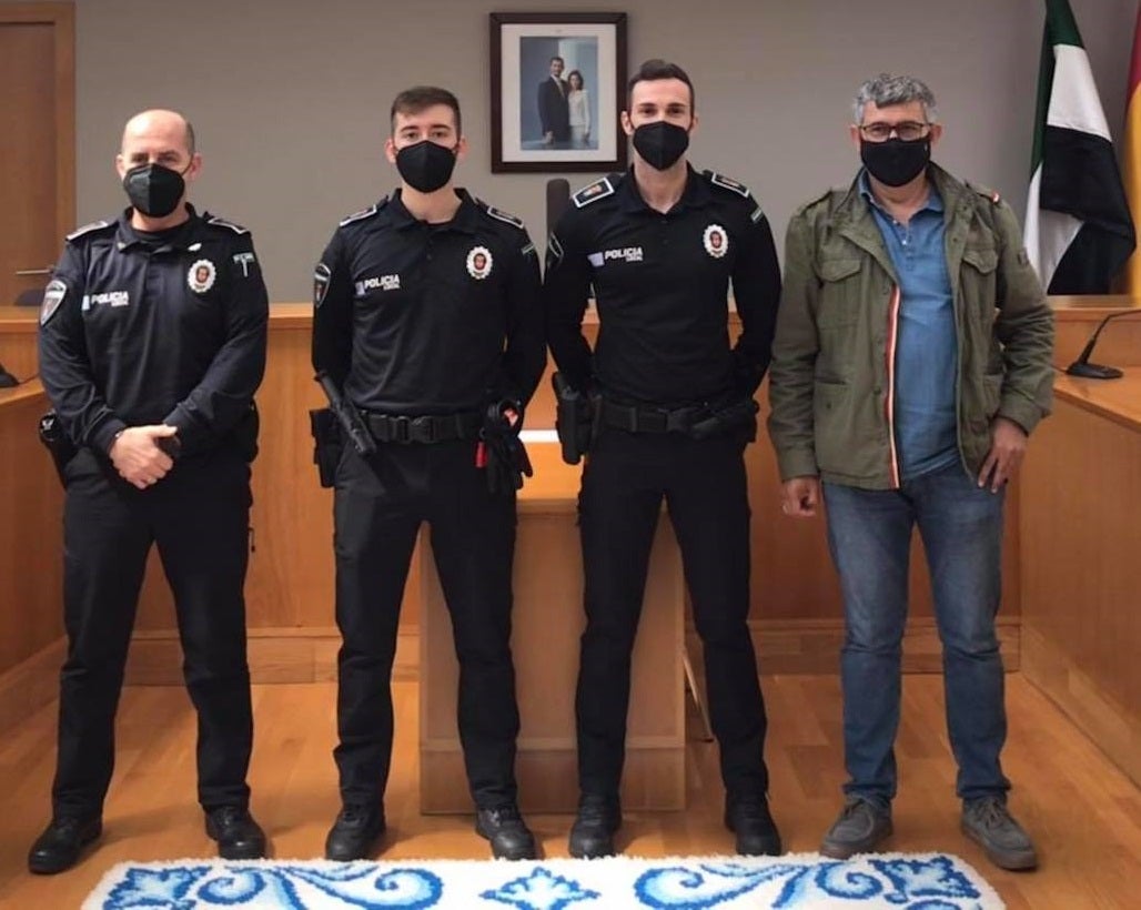 Juan Carlos Morales y Benigno Gómez toman posesión como nuevos agentes de la Policía Local de Miajadas