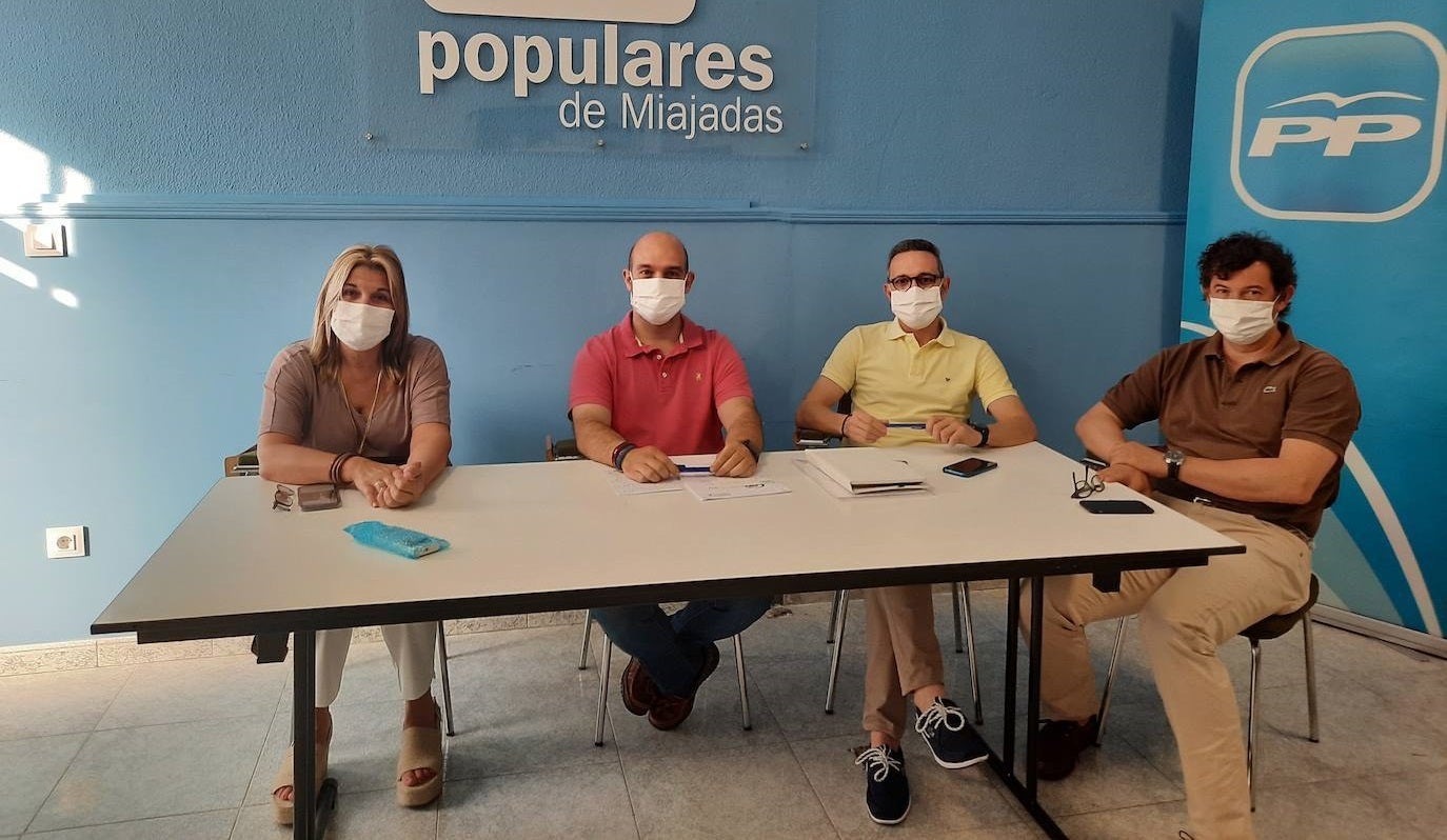 (Izq. a dcha.) Valen Corrales, Martín Alcántara, José Bautista y Juan Luis Rodríguez 
