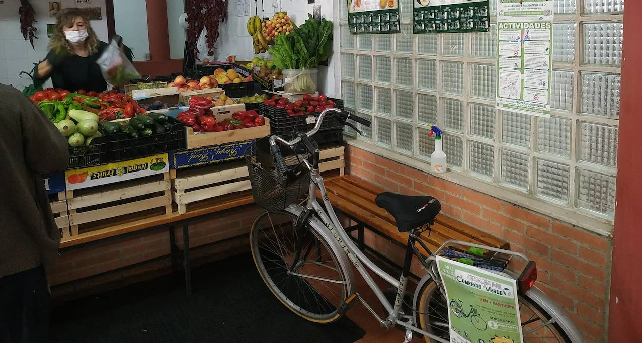 'Frutas y verduras Pilar' fue uno de los comercios adheridos el pasado año a la 'Semana del Comercio Verde' 