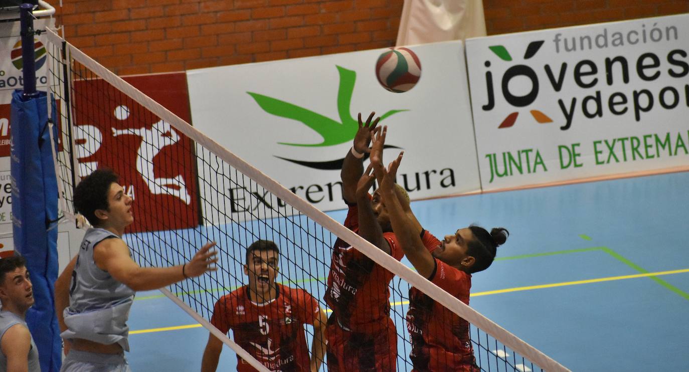 Bloqueo de Lucas N'Guessan y Miguelito 