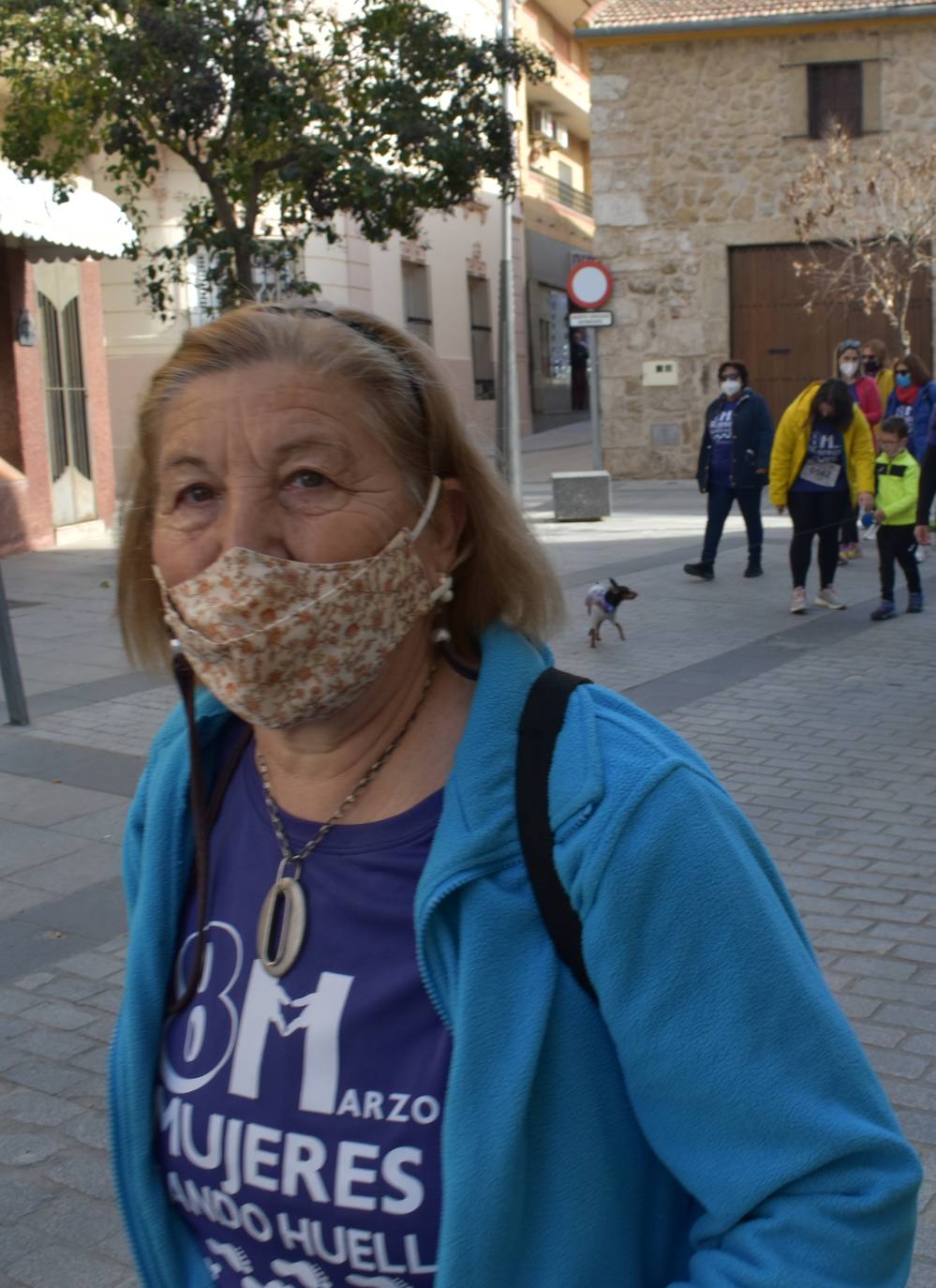 El pasado sábado 5 de marzo Miajadas acogió con antelación su tradicional marcha por el Día Internacional de la mujer, 8 M, en la que miajadeños y miajadeñas marcaron juntos el camino por la igualdad entre hombres y mujeres. Tras la marcha participaron en una Master Class de Zumba y entraron en el sorteo de una bicicleta, cuya ganadora fue Beatriz Barquilla. 