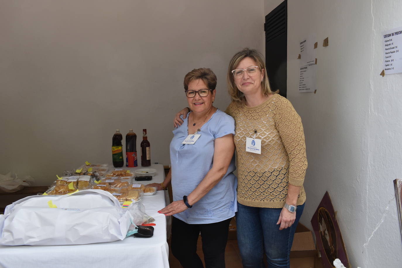 La alegría de la romería de San Isidro volvió a Miajadas este 15 de mayo en todo su esplendor. El Santo estuvo, los miajadeños estuvieron, los caballos estuvieron,... y no faltó de nada. Hubo procesión, misa, peregrinación ecuestre con la asociación miajadeña 'La Garrocha', concurso de tortilla de patatas, y, sobre todo, un día de campo y convivencia entre familia y amigos. El tiempo acompañó, y ya se echaba de menos después de dos años de ausencia. Así lo demostraron todos. 