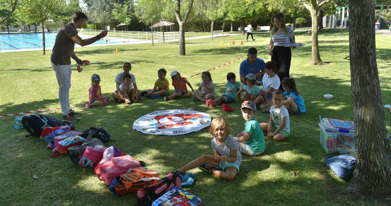 Paseo por la historia local en el campamento de este verano