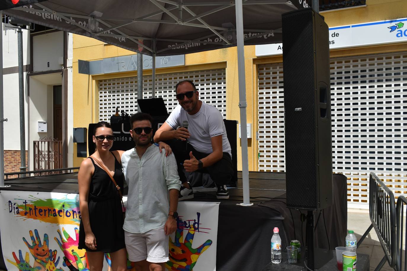 La Feria de Día de Miajadas ha vuelto a ser este año una de las grandes protagonistas de las Fiestas de Agosto 2022, y ha sido gracias a los Cabezudos, que desde bien temprano han animado las calles al ritmo de la charanga, la Fiesta de la Espuma en la Plaza de España, todo un éxito, y, sobre todo e indiscutiblemente, gracias a las Peñas, que se han encargado de animar con toda su energía esas Fiestas que hacía tres años no podían disfrutar. Y es que este año, por fin, las Fiestas han vuelto a salir del ferial para recorrer todas las calles de la localidad. 