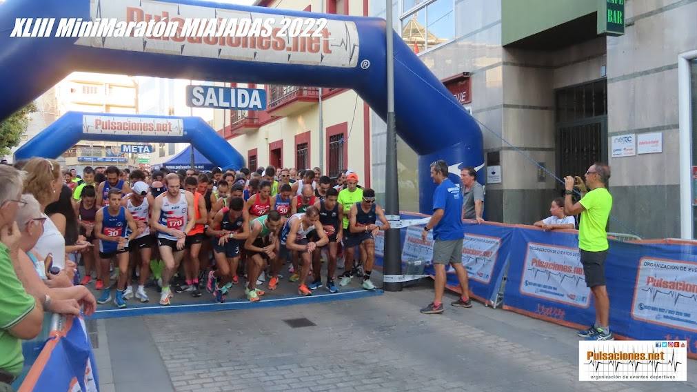Salida Absoluta de la Minimaratón de Miajadas 2022 