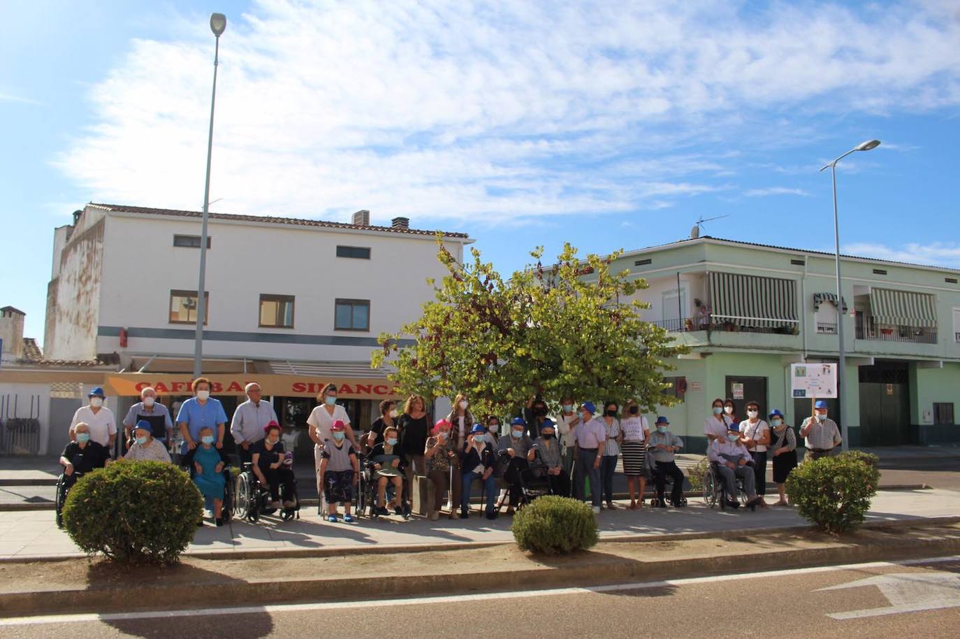 Miajadas ha vivido este 2022 su mejor Semana Europea de la Movilidad, al menos hasta la fecha, porque el municipio se supera año tras año. Mayores y pequeños disfrutaron durante dos semanas de gymkanas fotográficas, rutas andando o en bicicleta, concursos, ludotalleres, y premios a su compromiso con la sostenibilidad, entre otras muchas actividades. 