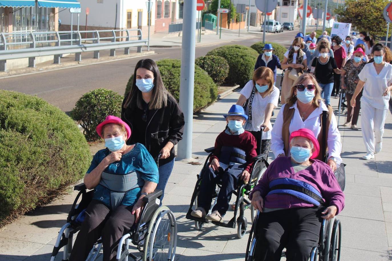 Miajadas ha vivido este 2022 su mejor Semana Europea de la Movilidad, al menos hasta la fecha, porque el municipio se supera año tras año. Mayores y pequeños disfrutaron durante dos semanas de gymkanas fotográficas, rutas andando o en bicicleta, concursos, ludotalleres, y premios a su compromiso con la sostenibilidad, entre otras muchas actividades. 
