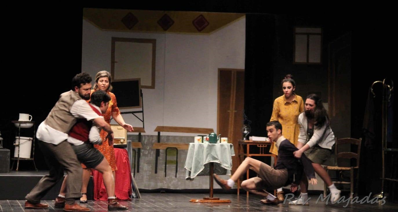 La obra teatral 'Último tren a Treblinka' vuelve a parar en Miajadas