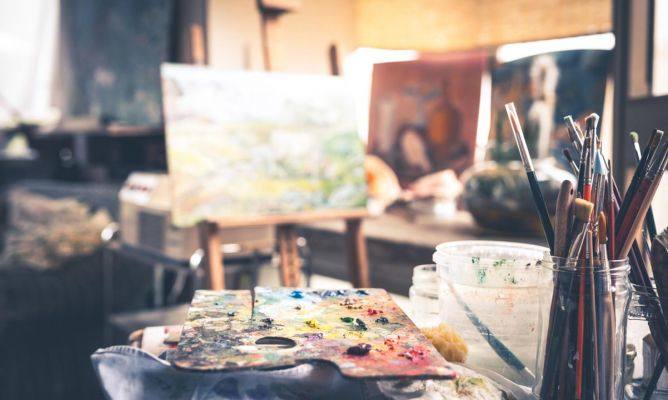 Los alumnos de Dibujo y Pintura de la Universidad Popular exponen en el Palacio Obispo Solís