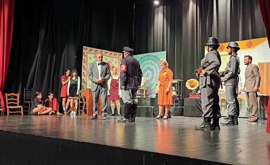 Una de las escena de EPTA Tomateatro en 'Último tren a Treblinka' 