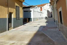 Obras finalizadas de plataforma única en la calle Regajo de Miajadas