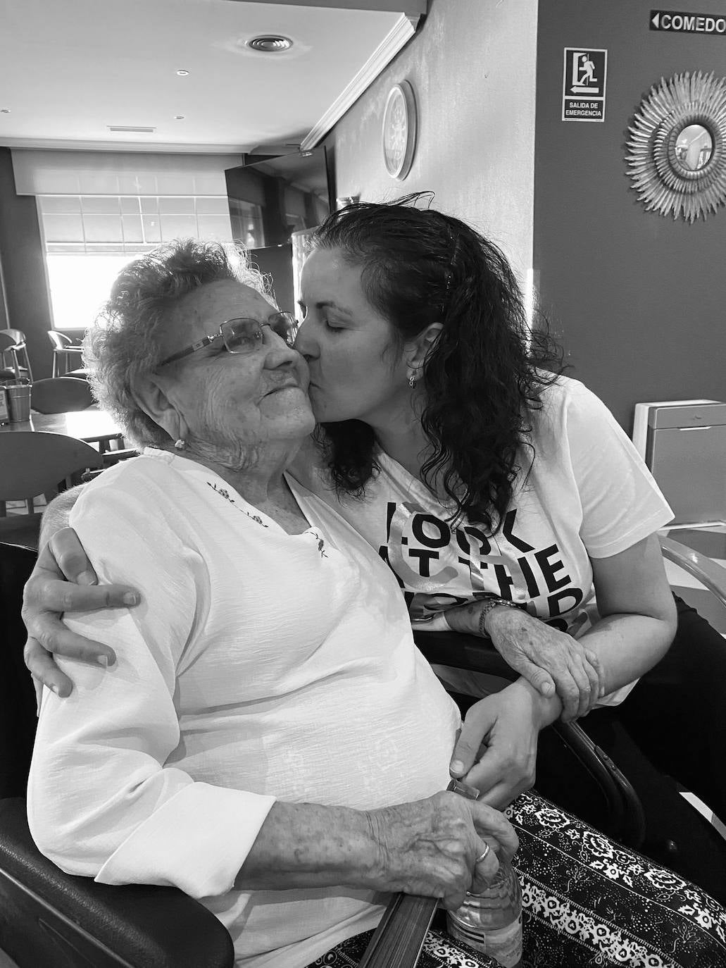 FOTOS: TODO HOMENAJE A UNA MADRE ES POCO