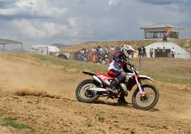El circuito 'El Piloto' de Miajadas acogió el 3 y 4 de junio el Campeonato de Extremadura de Motocross con las categorías Mx1, Mx2, Mx125, Mx85, Máster, Aficionado y Clásica