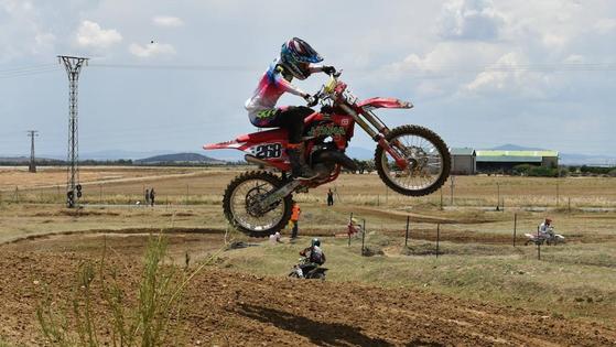 El piloto miajadeño Samuel Tapia mantiene el segundo puesto en el Campeonato de Extremadura