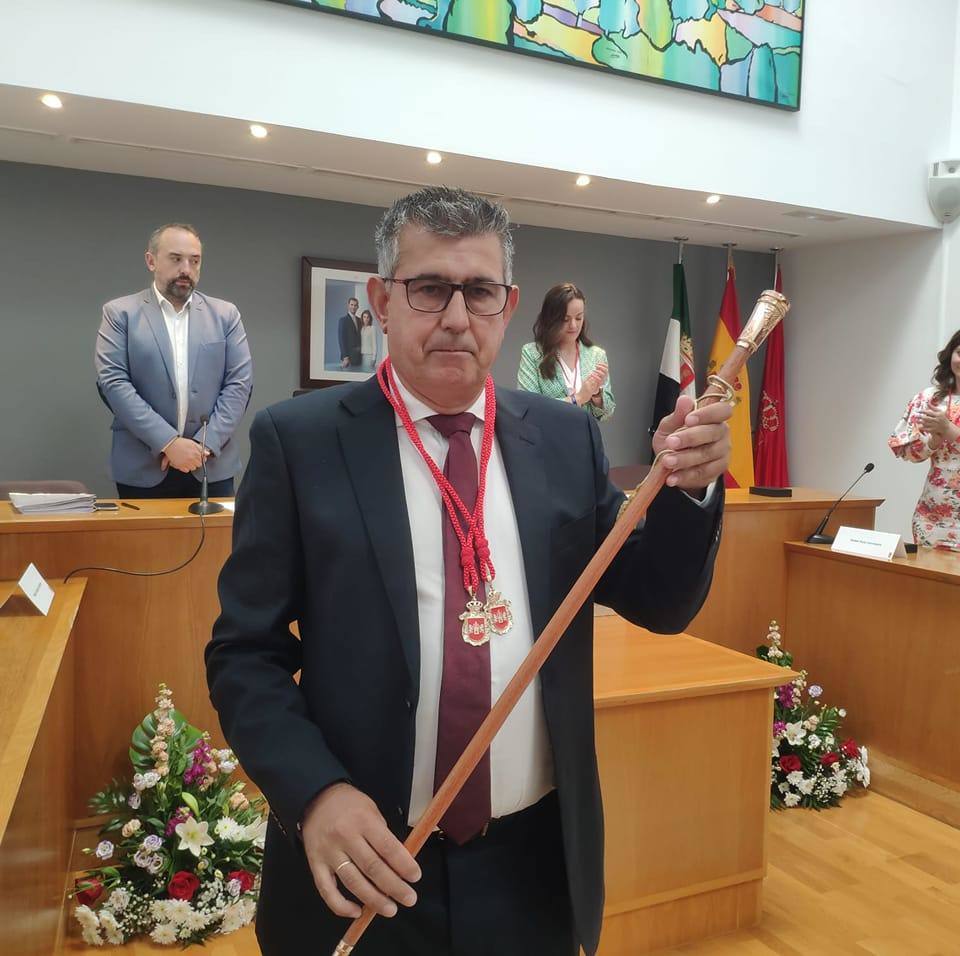 Antonio Díaz toma posesión como alcalde de Miajadas para la legislatura 2023-2027